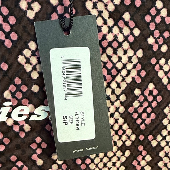 Dickies Women's Long Sleeve Top - Black and Pink Snake Print small - Picture 7 of 7